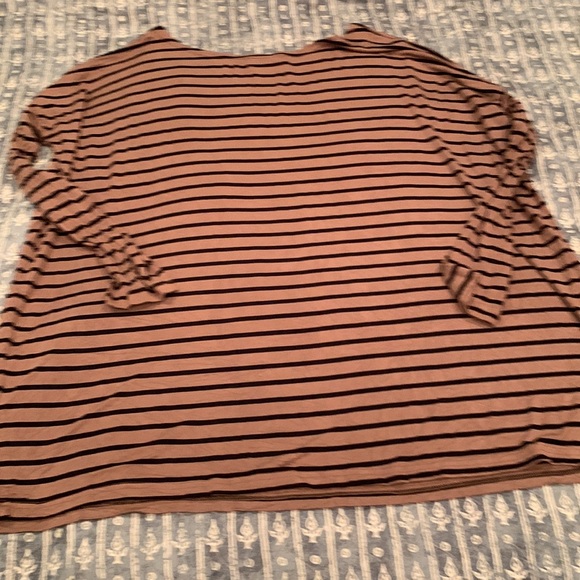Piko large womens shirt - Picture 4 of 4